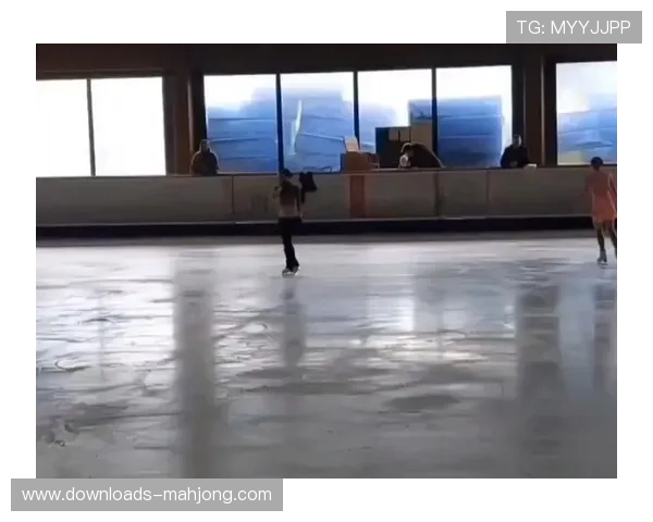 日本选手千叶百音加拿大站短节目《最后一舞》的成熟演绎 日本选手千叶百音加拿大站短节目《最后一舞》的成熟演绎